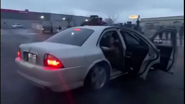 Young American teen gets fucked by he&rsquo_s japanese stepsisters