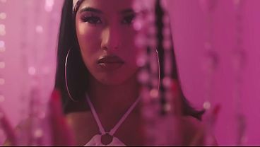 Kali Uchis, Jhay Cortez &ndash_ la luz (F&iacute_n) [Official Music Video]