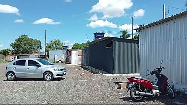 Birigui casada fugindo com amante no supermercado bandeirante em Birigui