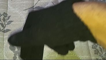 Metendo no cuzinho no quarto