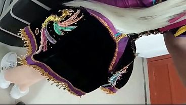 330 Atrap&eacute_ a mi hijastra CULONA masturb&aacute_ndose en la iglesia y le un creampie ANAL bajo su ropa de danza folcl&oacute_rica