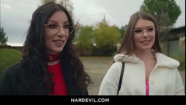 Princess Alice'_s Wild Threesome: A Sensational Anal Experience