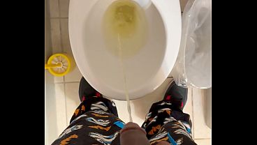 Kaitlyn Katsaros&rsquo_s loves pisss