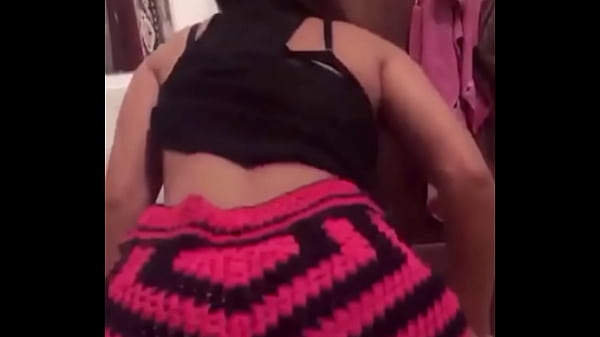 Novinha dan&ccedil_ando pagod&atilde_o! Eduarda putinha️!