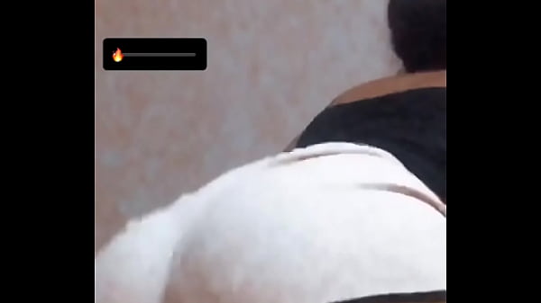 Morena safadinha rebolando a raba deliciosa