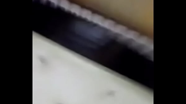 短发妹差点干哭