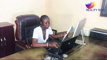 A BUSY DAY AT THE OFFICE NEED A GOOD DELIVERY GUY'_S DICK