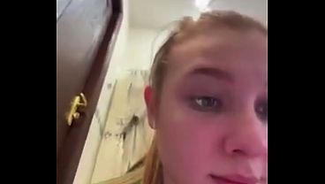 Creampie fucking in the bathroom