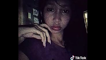 si nene ay may pinakita