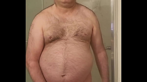 Nude Martin Lavall&eacute_e always swallows all his delicious sperm!