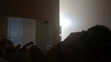 Me monta en motel bien rico