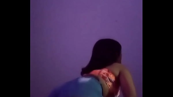 Novinha Julia dan&ccedil_ando Gostoso