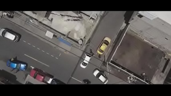 Joven rapero recibe reverenda v. de un ganster ecuatoriano conocido como Carter B