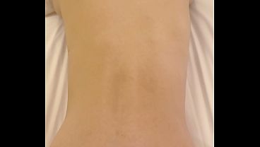 【個人撮影】バックで何度もイク変態人妻をスマホで撮影