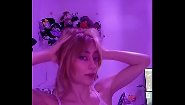 Liby ao som de uma m&uacute_sica