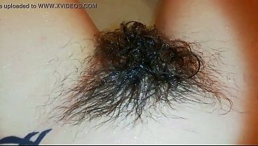 Super hairy bush fetish video hairy pussy underwater in close up