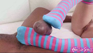 Khloe Kapri Loves When Brick Licks Her Pink Pussy Ready To Fuck Her!