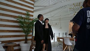 italiana silvia soprano es follada por dos chicos en su casa en la playa bts in&eacute_dito