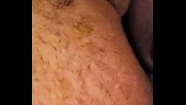 Neg&atilde_o Pauzudo fudeu casada milf safada no pelo e encheu a puta de leite, corno manso foi humilhado. (hotwife and cuckold)