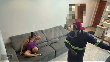 Camera de seguran&ccedil_a pega mulher traindo o marido