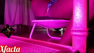 Flashing pussy in redlight (voyeur)
